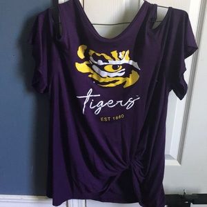 LSU cold shoulder twist top